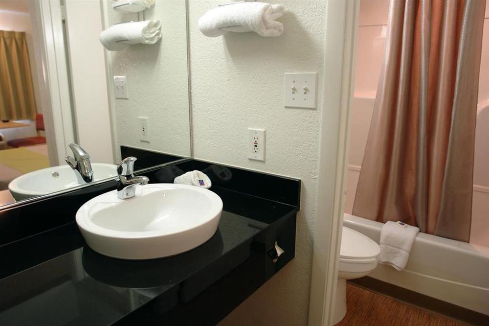Motel 6-Irving, Tx - Dallas الغرفة الصورة
